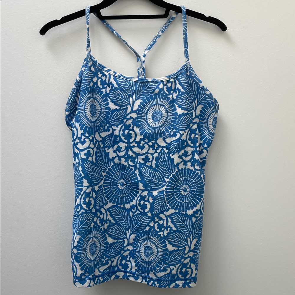 Lululemon Power Y Beachy Blue Floral Tank Size 10